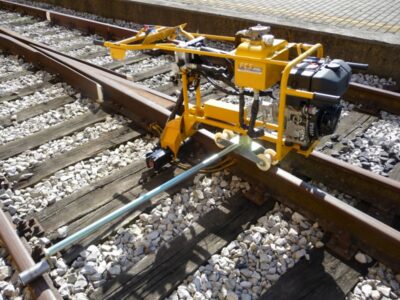 Incavigliatrice idraulica da cantiere con motore rotante IHR 1300 P